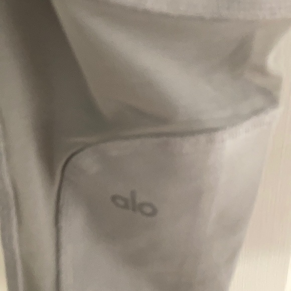 ALO YOGA MESH PANTS SIZE S - Picture 4 of 7